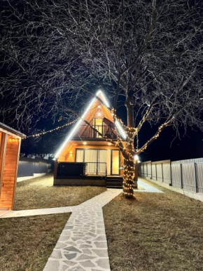 Cottages with heated swimming pool and jacuzzi